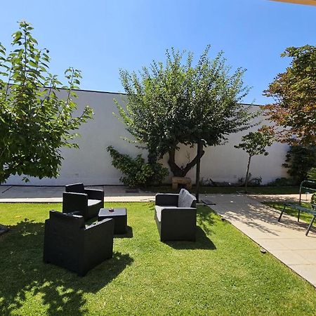 Casa Alem Rio - Quartos Para 6 Hospedes Em Santo Tirso Kültér fotó