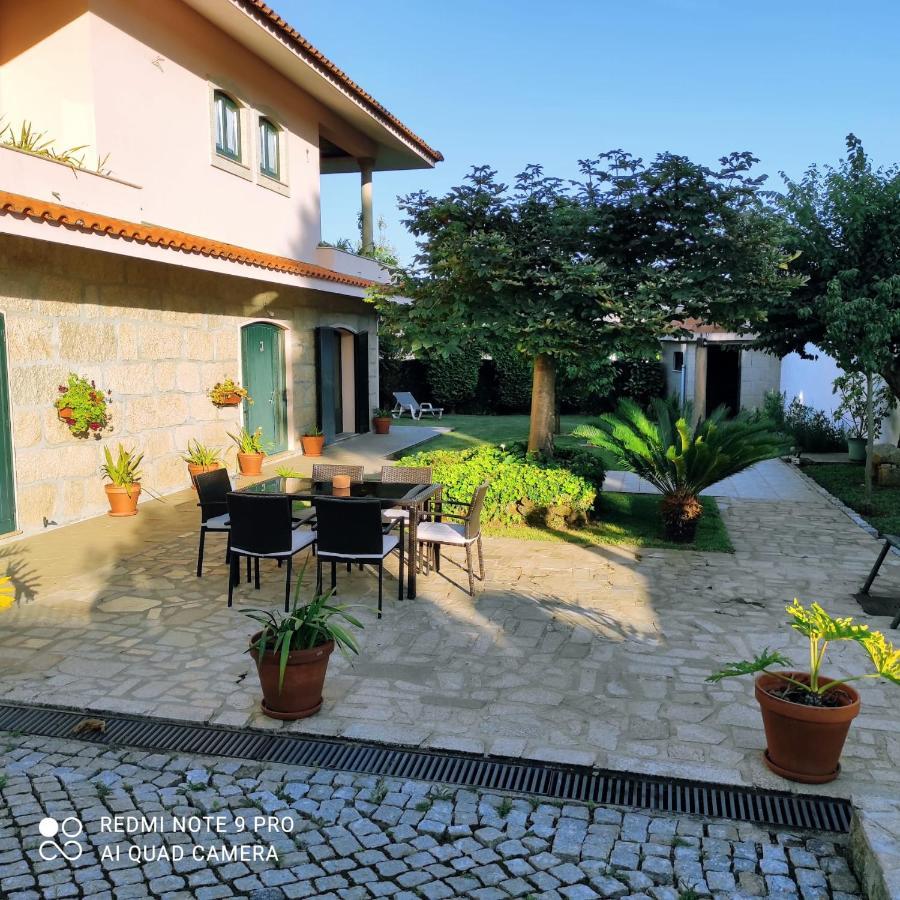 Casa Alem Rio - Quartos Para 6 Hospedes Em Santo Tirso Kültér fotó