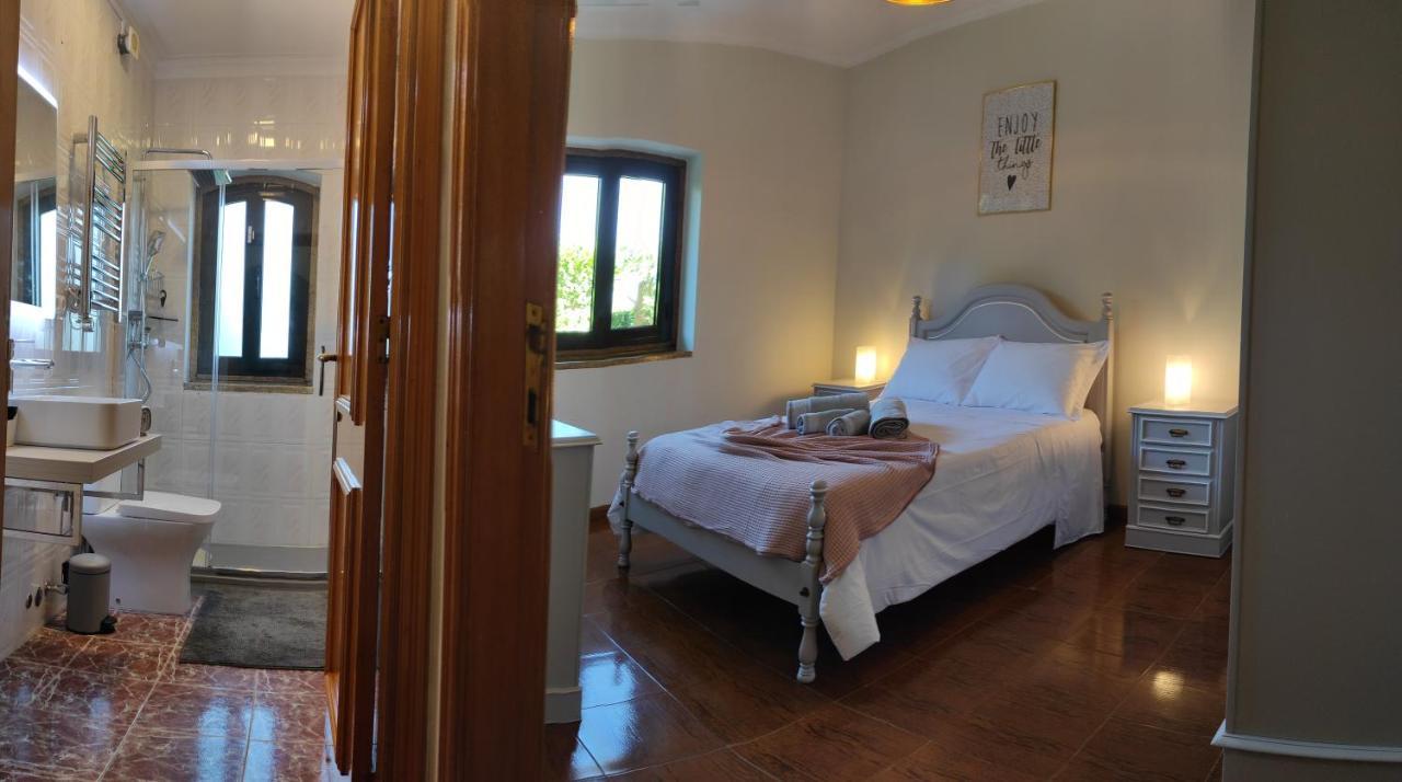 Casa Alem Rio - Quartos Para 6 Hospedes Em Santo Tirso Kültér fotó