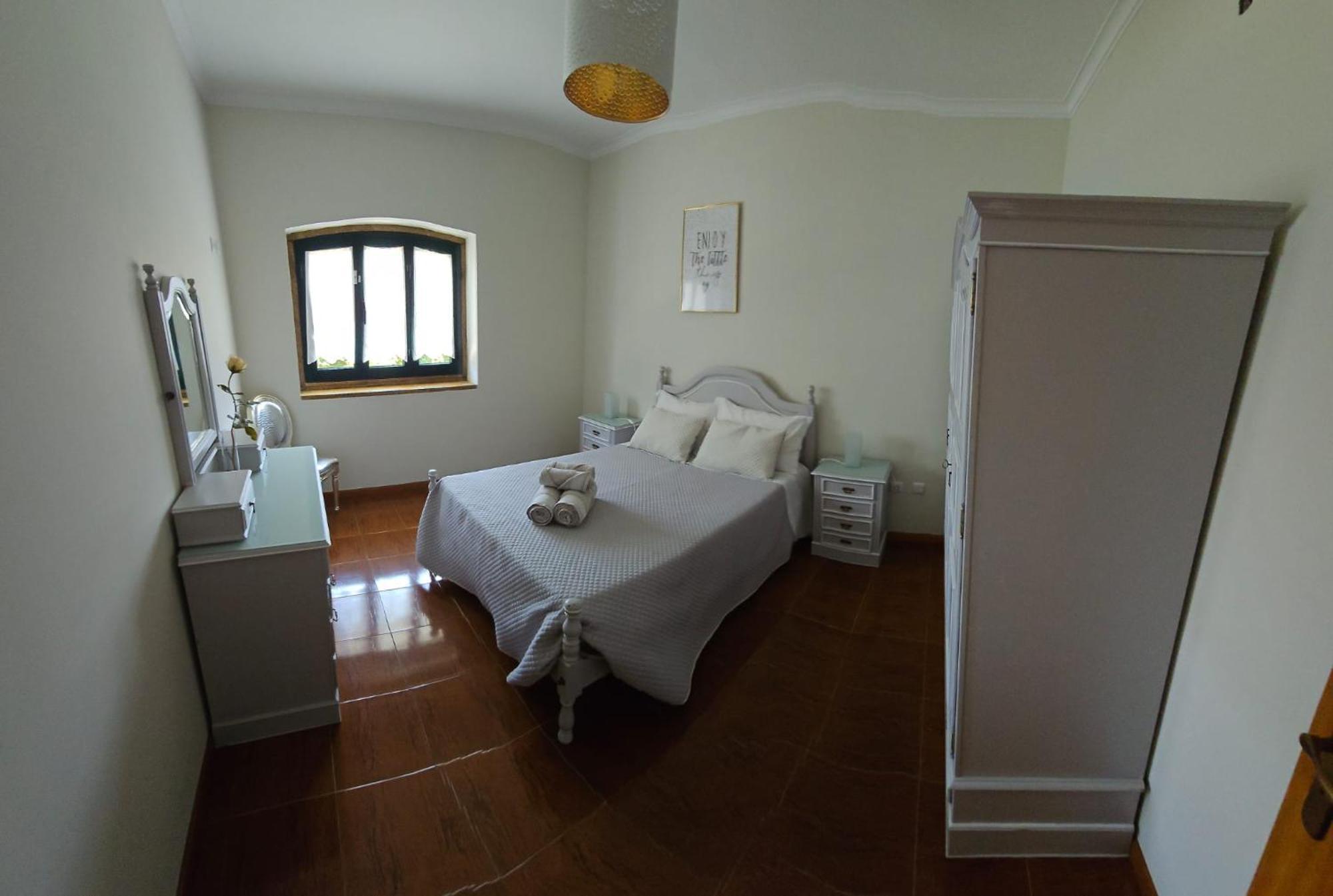 Casa Alem Rio - Quartos Para 6 Hospedes Em Santo Tirso Kültér fotó